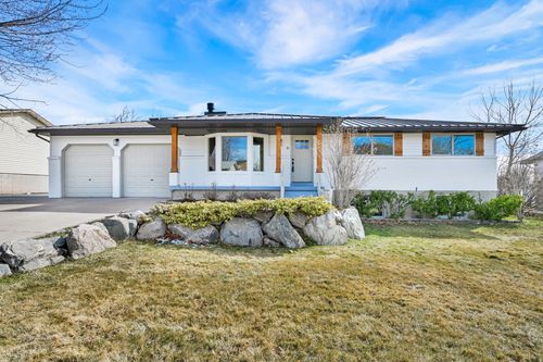 9 Park Dr, Kaysville, UT, 84037-2832 | Card Image