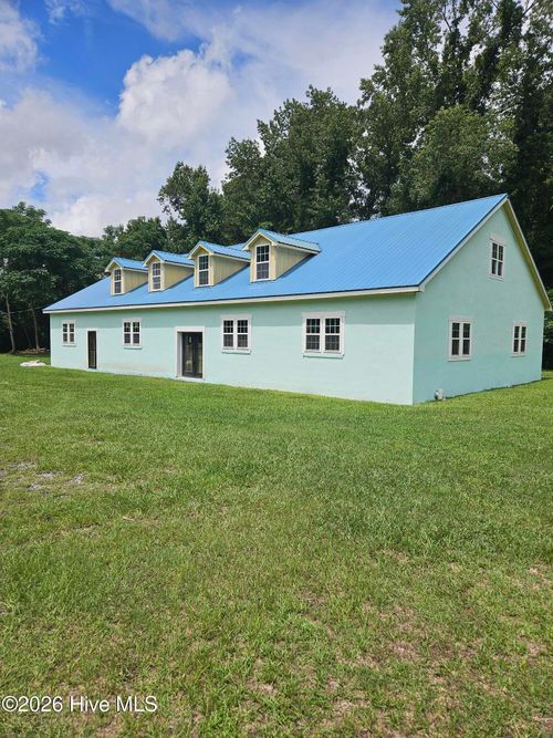 398 Log Cabin Rd, Teachey, NC, 28464-9602 | Card Image