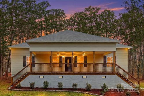 3429 Thoroughbred Ln, York, SC, 29745-7521 | Card Image