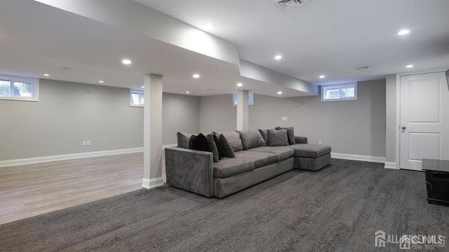 306 Salvatore Ave, House other with 3 bedrooms, 2 bathrooms and null parking in Middlesex NJ | Image 19
