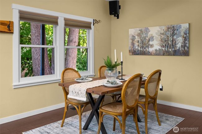 Dining Area | Image 10