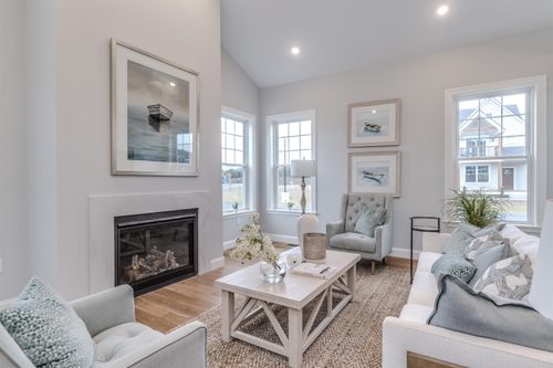 34-10 Benjamin Lane, Thornton, NH, 03285 | Card Image