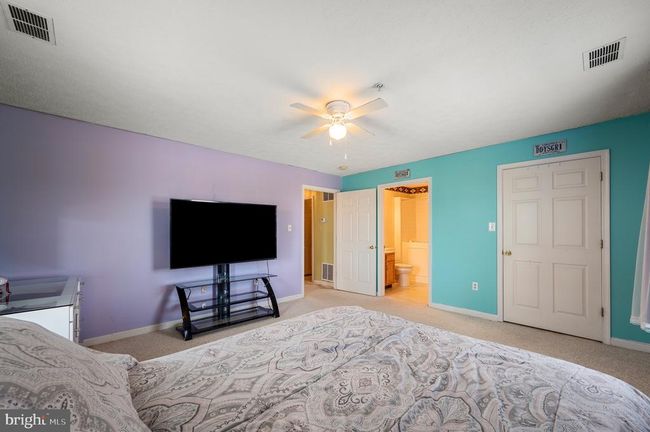 65 Hailey Ln, Home with 2 bedrooms, 2 bathrooms and null parking in STRASBURG VA | Image 9