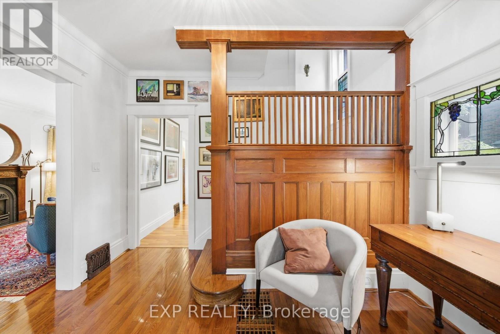 Residential in Richmond Hill (Crosby) 5