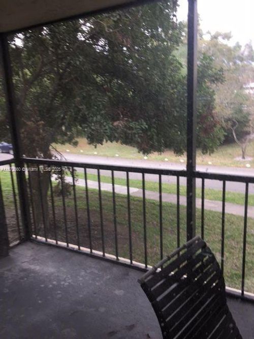 apt-227-7080 Environ Blvd, Lauderhill, FL, 33319-4215 | Card Image