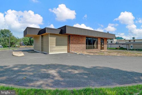 40 Scotch Rd, Ewing, NJ, 08628-2503 | Card Image