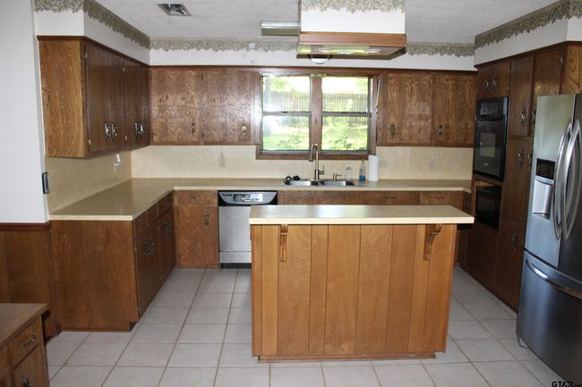 20312 Us Highway 69 S, House other with 4 bedrooms, 2 bathrooms and null parking in Tyler TX | Image 12
