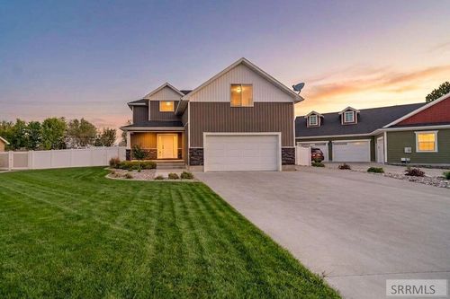 4230 Rockingham Cir, Idaho Falls, ID, 83404-4721 | Card Image