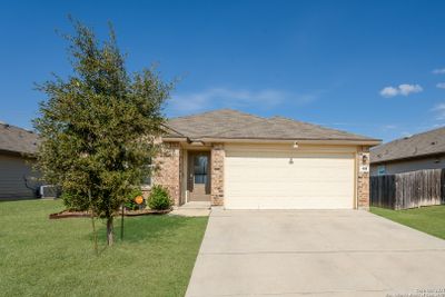 408 Town Frk, House other with 4 bedrooms, 2 bathrooms and null parking in Cibolo TX | Image 2