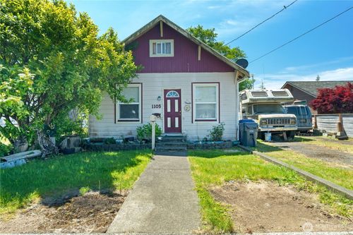 1105 W Perry St, Aberdeen, WA, 98520-8008 | Card Image