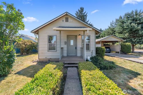1027 N Washington Ave, Centralia, WA, 98531-4831 | Card Image