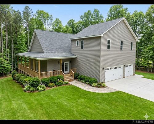 1 Starboard Dr, Bracey, VA, 23919-2053 | Card Image