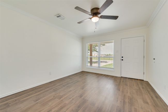 535 Alcorn Ave, House other with 3 bedrooms, 1 bathrooms and null parking in Dallas TX | Image 7