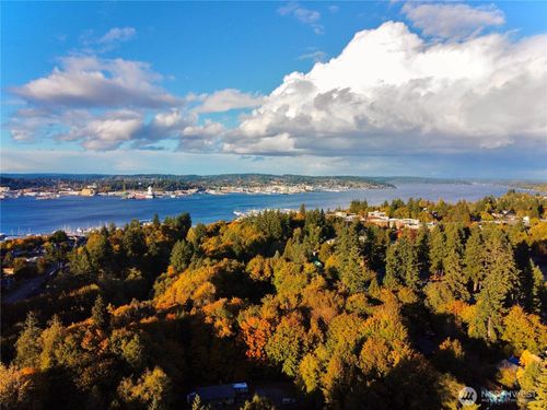 1109 Garrison Ave, Port Orchard, WA, 98366-3622 | Card Image