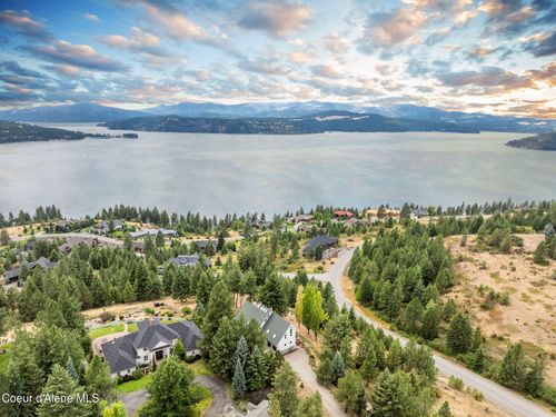 2079 S Whitetail Crossing Ct, Coeur D Alene, ID, 83814-8744 | Card Image