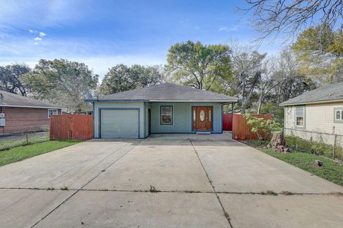 207 Smith St, Clute, TX, 77531-4558 | Card Image