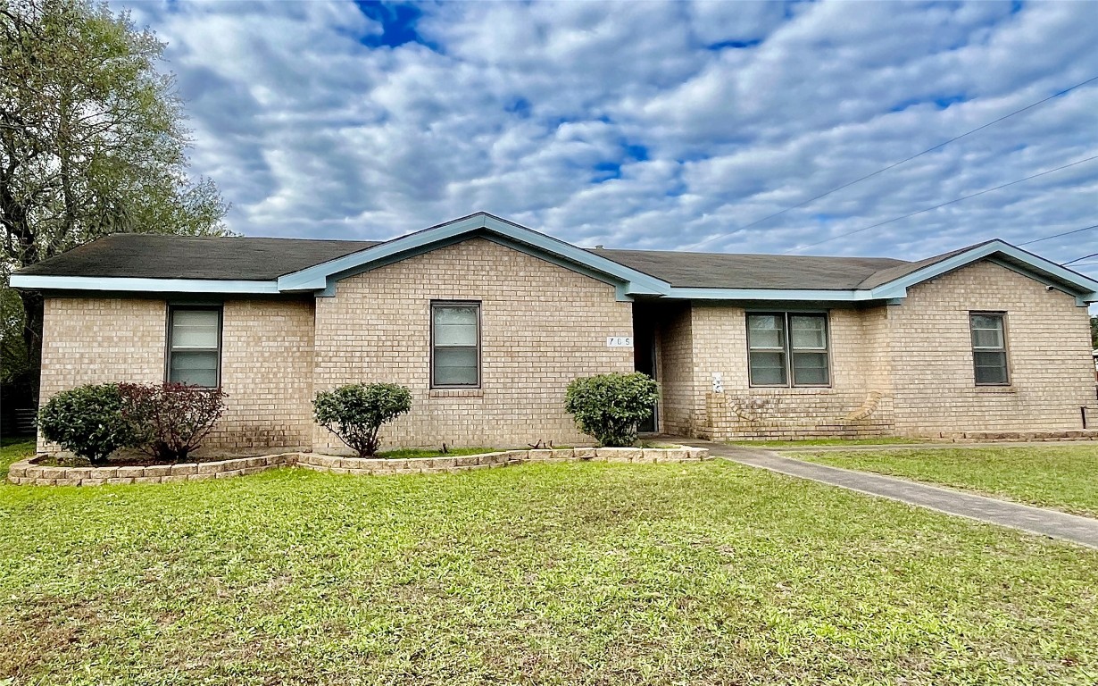 Madison St, LA Grange, TX 78945