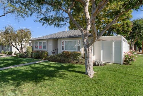 13903 Hesby St, Sherman Oaks, CA, 91423-1217 | Card Image