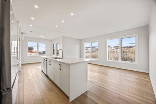 2202-2117 81 St Sw, Calgary, AB, T3H3V8 | Card Image