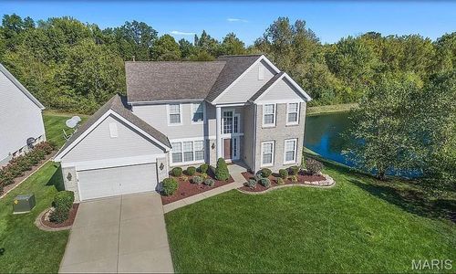 8046 Knights Crossing Dr, O Fallon, MO, 63368-6210 | Card Image