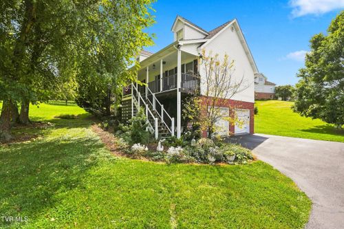 19028 Sterling Dr, Abingdon, VA, 24211-6740 | Card Image