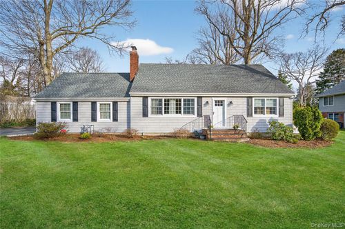 31 Fairfields Lane, Huntington, NY, 11746 | Card Image