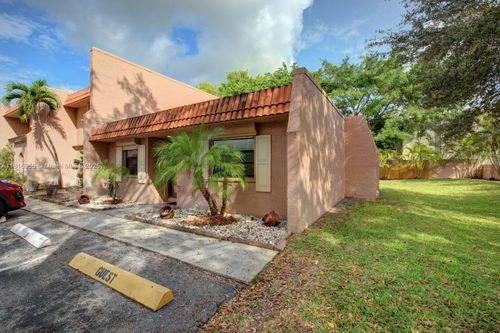 54-10 Seville Cir, Davie, FL, 33324-5417 | Card Image