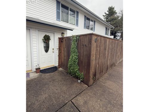 28740 Sw Parkway Ave, Wilsonville, OR, 97070-9299 | Card Image