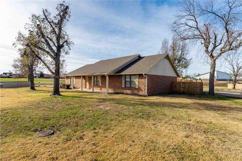 850 S Chateau Dr, Rogers, AR, 72758-3934 | Card Image