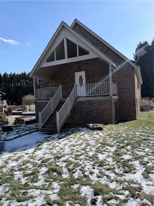 900 Allegheny Ave, Avonmore, PA, 15618-9748 | Card Image