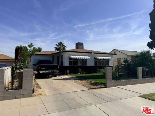 1222 E 18th Street, Bakersfield, CA, 93305 | Card Image