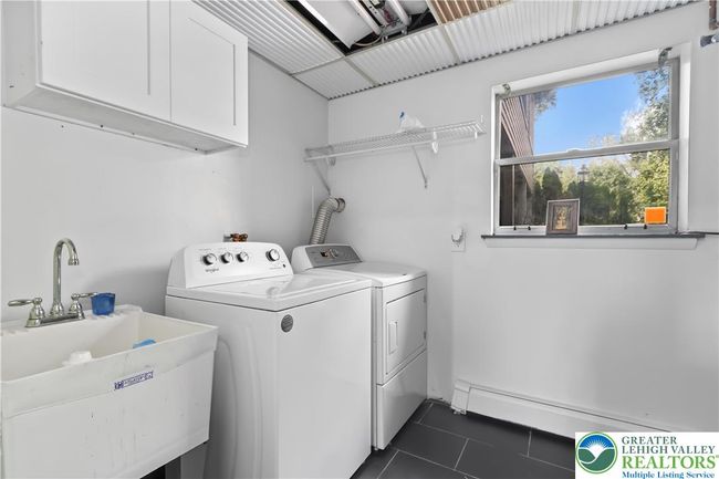 2704 Appel St, House other with 4 bedrooms, 3 bathrooms and null parking in Allentown PA | Image 16