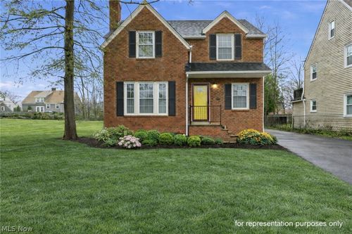 3153 Becket Rd, Cleveland, OH, 44120-2820 | Card Image