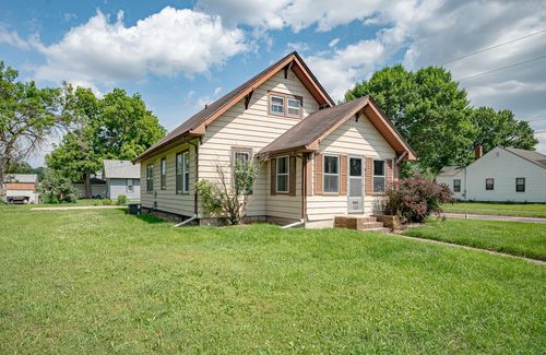 2600 Rebecca St, Sioux City, IA, 51103-1914 | Card Image