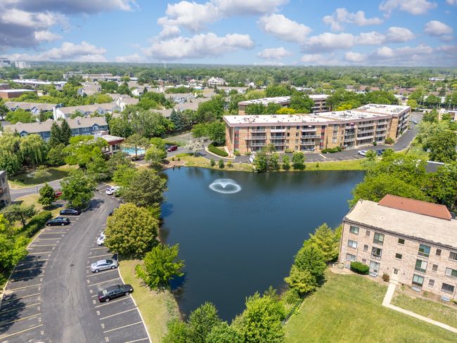 APT-214 - 5550 Astor Ln, Condo with 2 bedrooms, 1 bathrooms and 2 parking in Rolling Meadows IL | Image 25