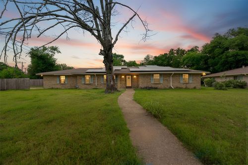 536 Forrest Ln, Corsicana, TX, 75110-1848 | Card Image