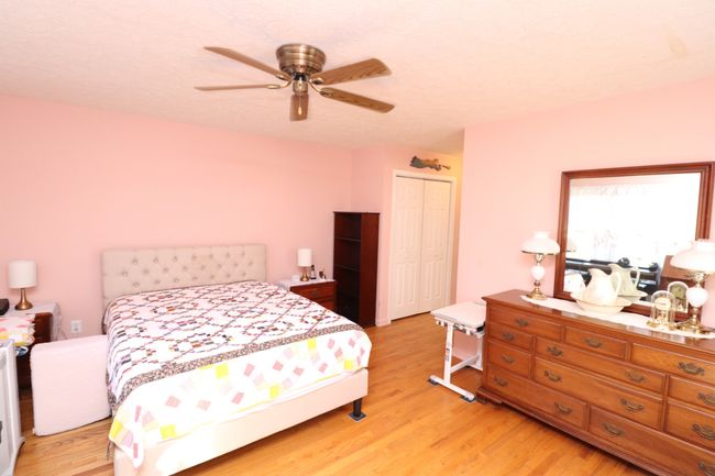 10585 Highway 25 E, House other with 3 bedrooms, 2 bathrooms and 2 parking in Hartsville TN | Image 17