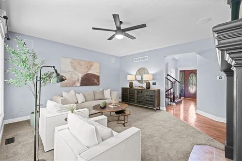 2408 Sw Regency Dr, Lee's Summit, MO, 64082-1438 | Card Image