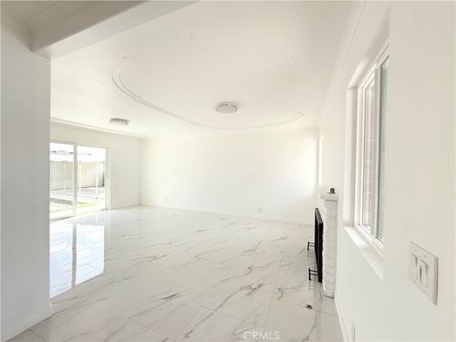 2028 W Folsom St, Anaheim, CA, 92804-6505 | Card Image
