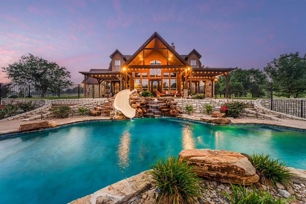 Silver Spur Dr, Weatherford, TX 76087