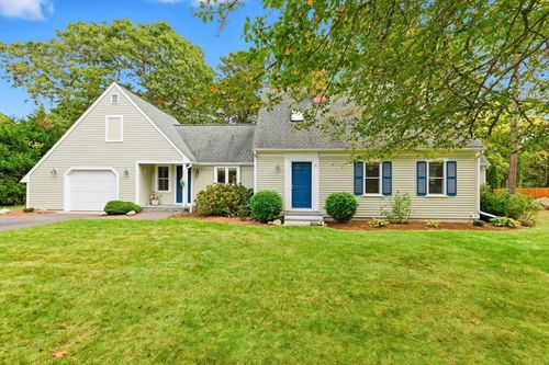 21 Tall Pines Rd, Falmouth, MA, 02540-4352 | Card Image