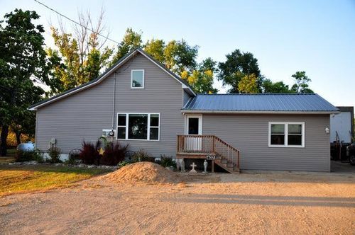 407 Keystone Ave E, Beardsley, MN, 56211 | Card Image