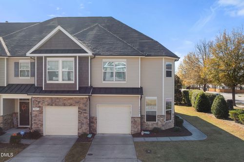 7603 Weathered Oak Way, Raleigh, NC, 27616-6836 | Card Image