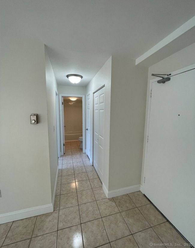 APT-308 - 1310 Berlin Tpke, Condo with 1 bedrooms, 1 bathrooms and 1 parking in Wethersfield CT | Image 8