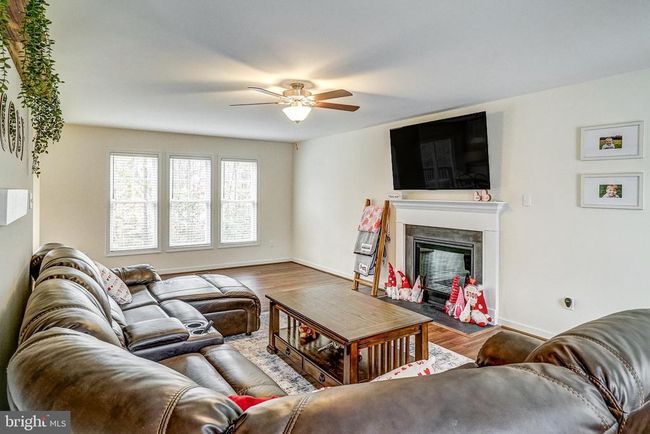 2951 Preston Park Ct, House other with 3 bedrooms, 3 bathrooms and null parking in Sandy Hook VA | Image 7