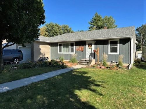 606 S 11th St, Montevideo, MN, 56265-2237 | Card Image