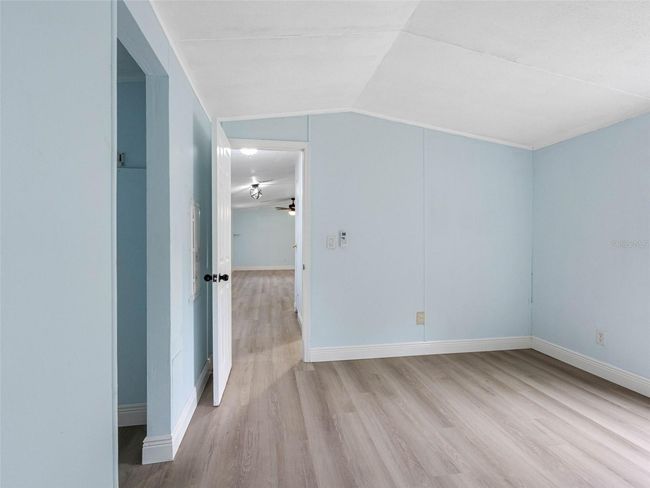 8714 N Meadowview Cir, House other with 2 bedrooms, 2 bathrooms and null parking in Tampa FL | Image 18