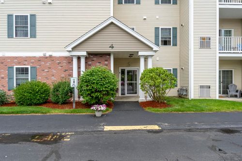 202-65 Fordway Ext, Derry, NH, 03038-7286 | Card Image