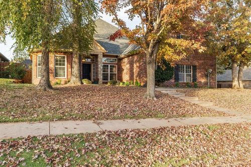 733 Riva Ridge, Edmond, OK, 73025 | Card Image