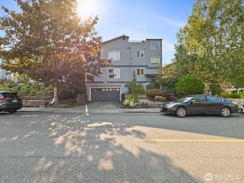 a-3810 Hoyt Ave, Everett, WA, 98201-4975 | Card Image